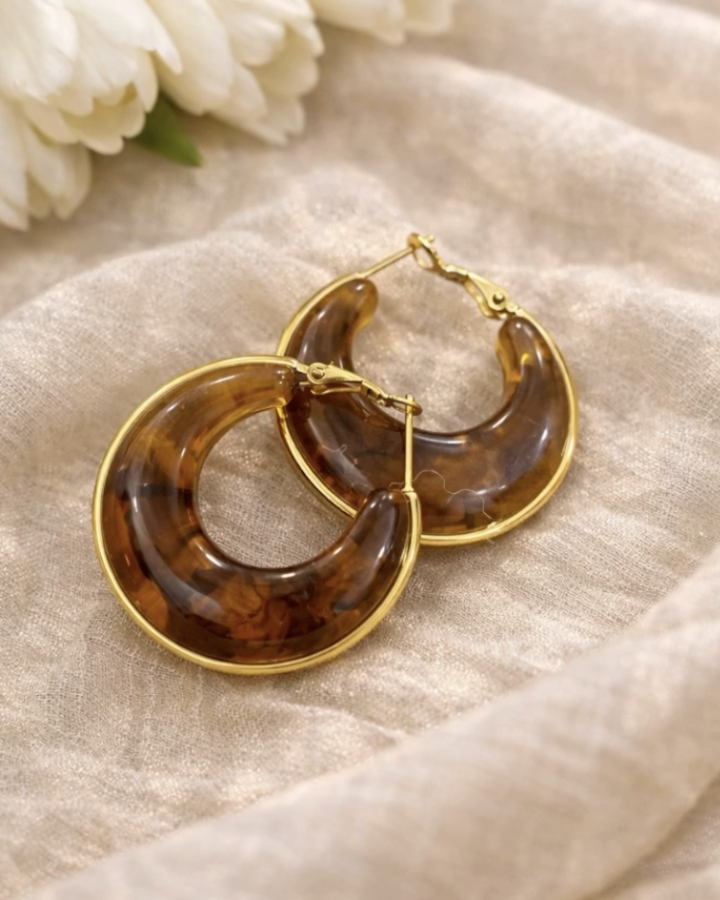 Daily-wear hoops, gold